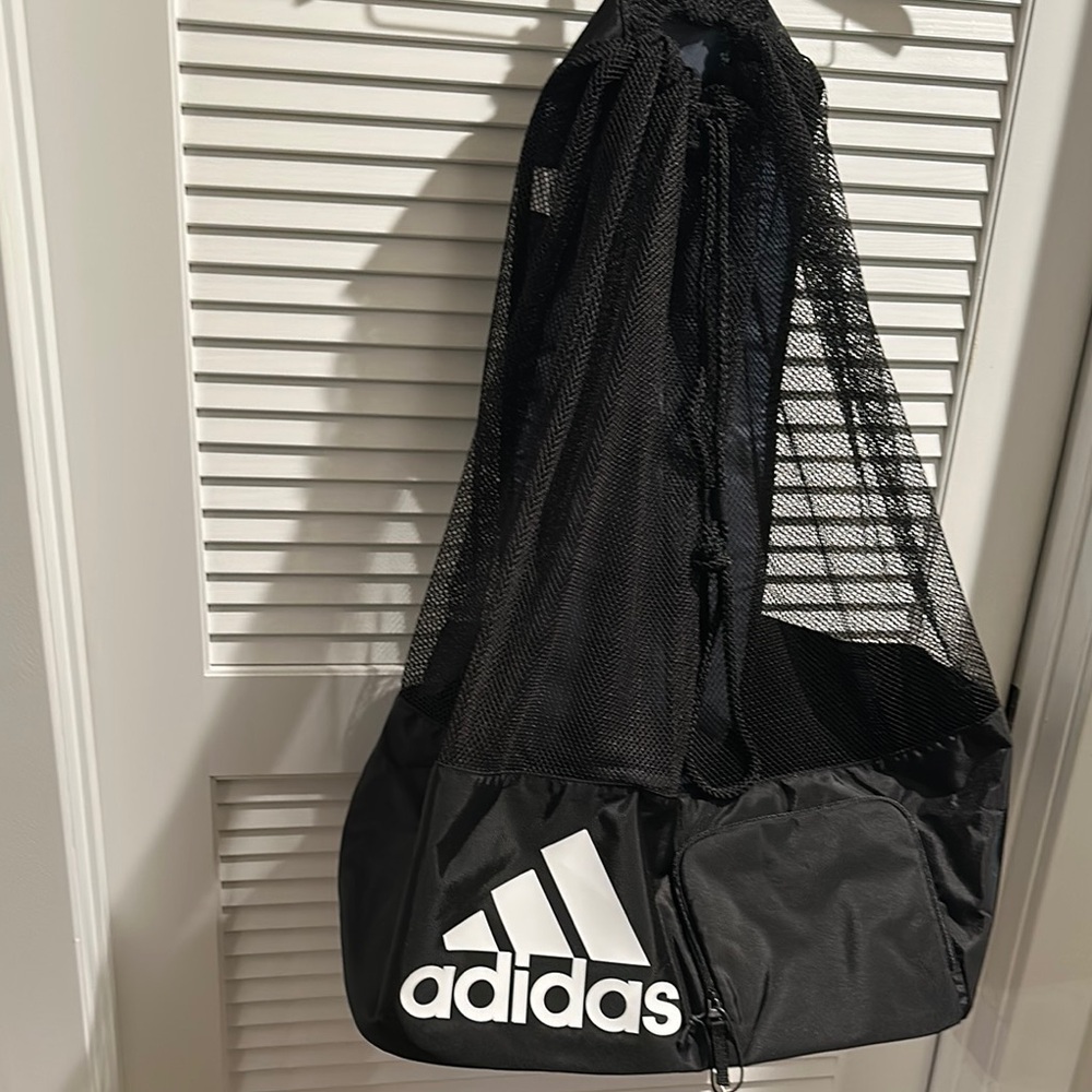NWT Adidas Fullbody Backpack w/adjustable Strap, front pocket, pullstring/zipper